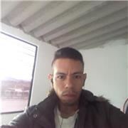 Profesor de fútbol imparte clases de fútbol a niños de 5 años en adelante